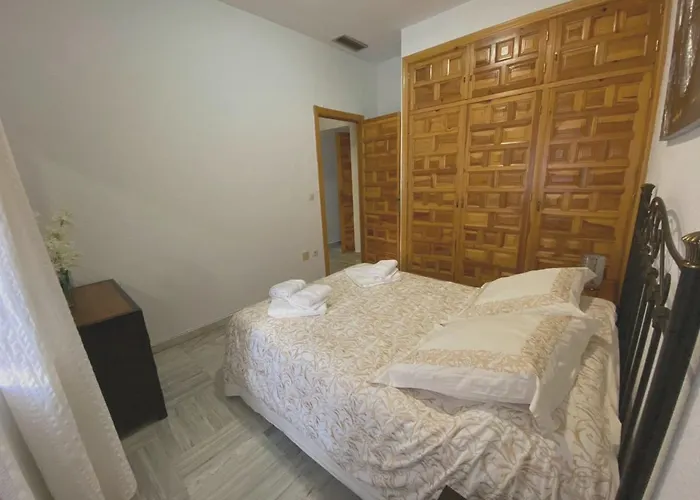 Comfortable In Cordoba, 42 M², Parking. Appartement