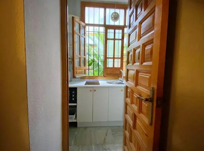 Appartement Comfortable In Cordoba, 42 M², Parking. *