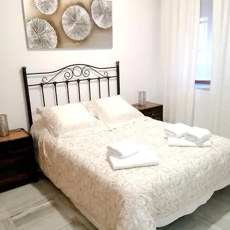 Comfortable In Cordoba, 42 M², Parking. * Córdova