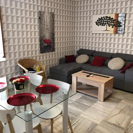 Comfortable In Cordoba, 42 M², Parking. *